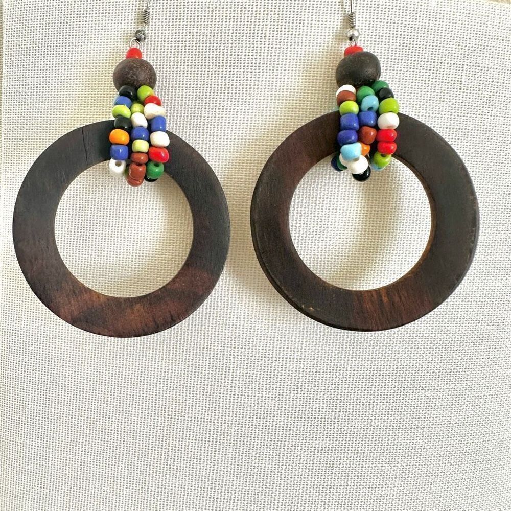 Wood circle beaded earrings